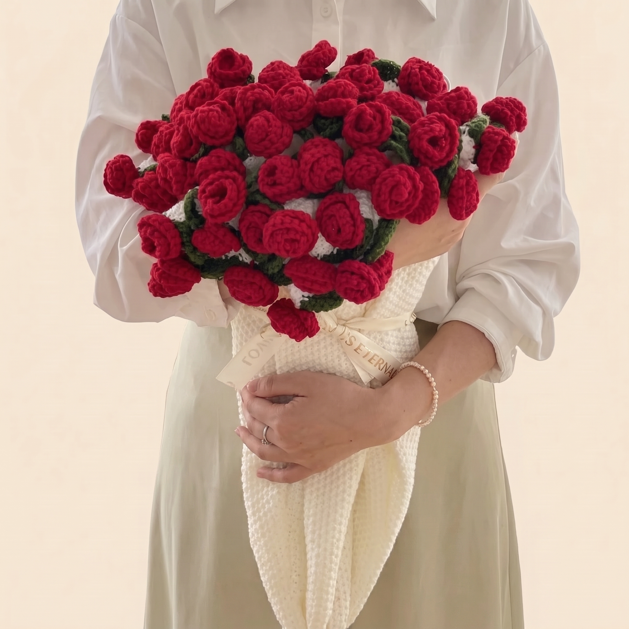 Floral Bouquet Blanket - Red Roses - hand-crocheted bouquet that unfolds into a blanket